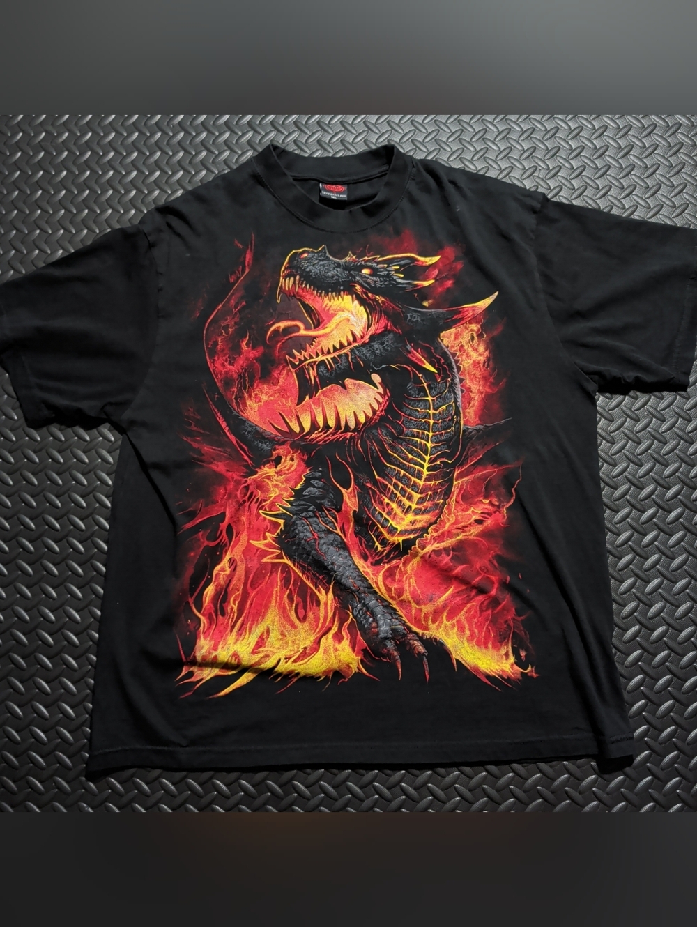 Spiral Direct Clothing dragon all over print T-shirt size XL.........(kp05)
